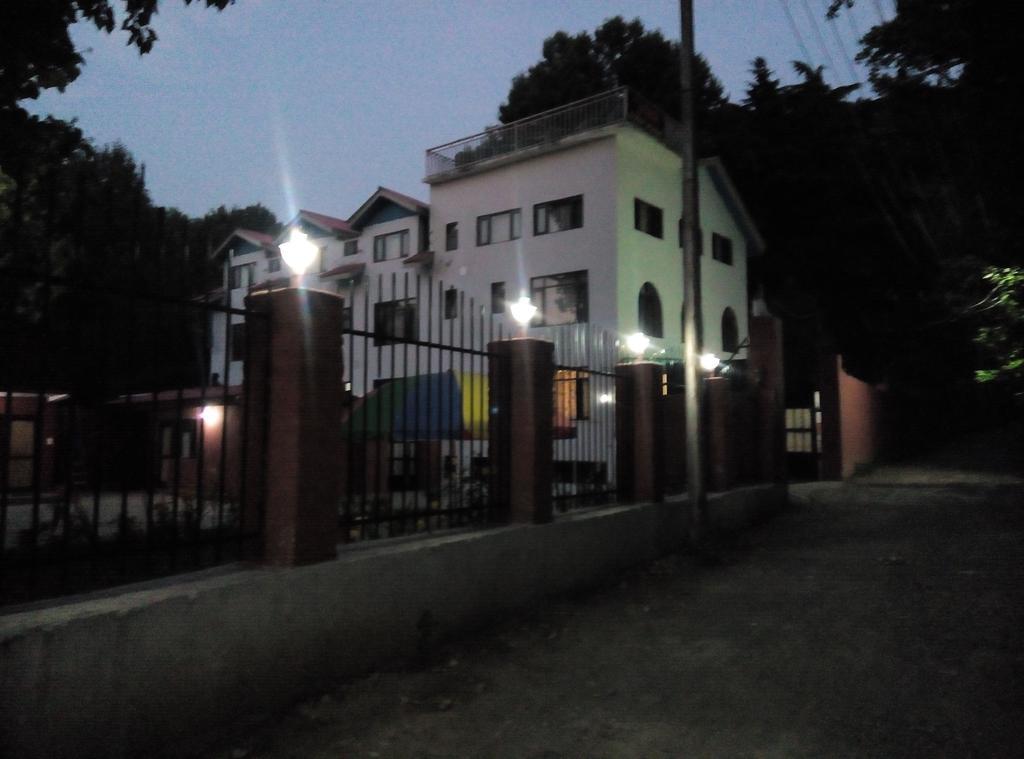 Hotel Grand Jigar Srīnagar 외부 사진